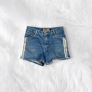 ✮ vintage 90s y2k plugg high waisted shorts w side strips ✮